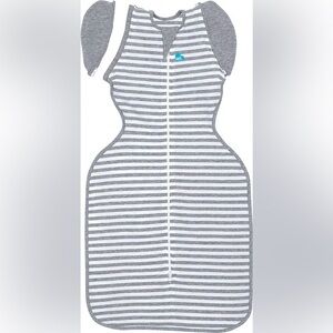 Love to Dream Gray and White Transition Swaddle, Medium, 1.0 TOG